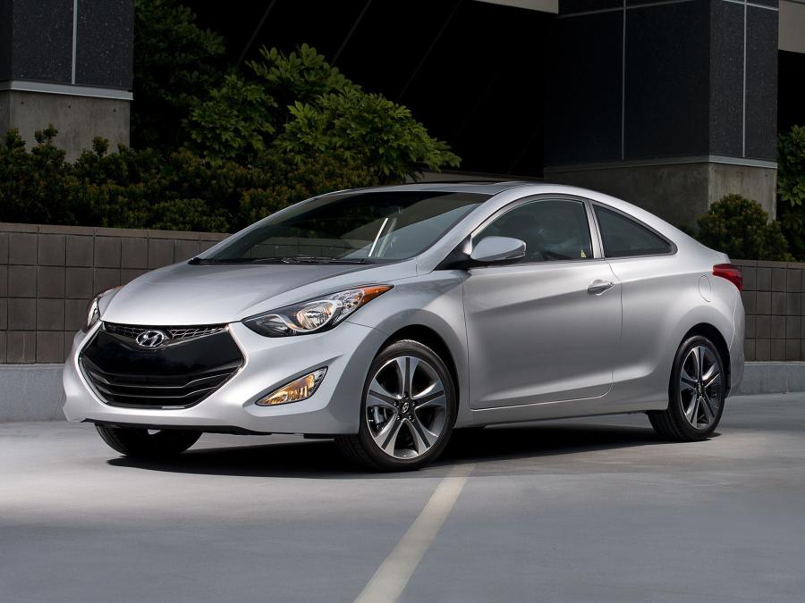  Hyundai Elantra Coupe 2012 года  (фото 15 из 88)